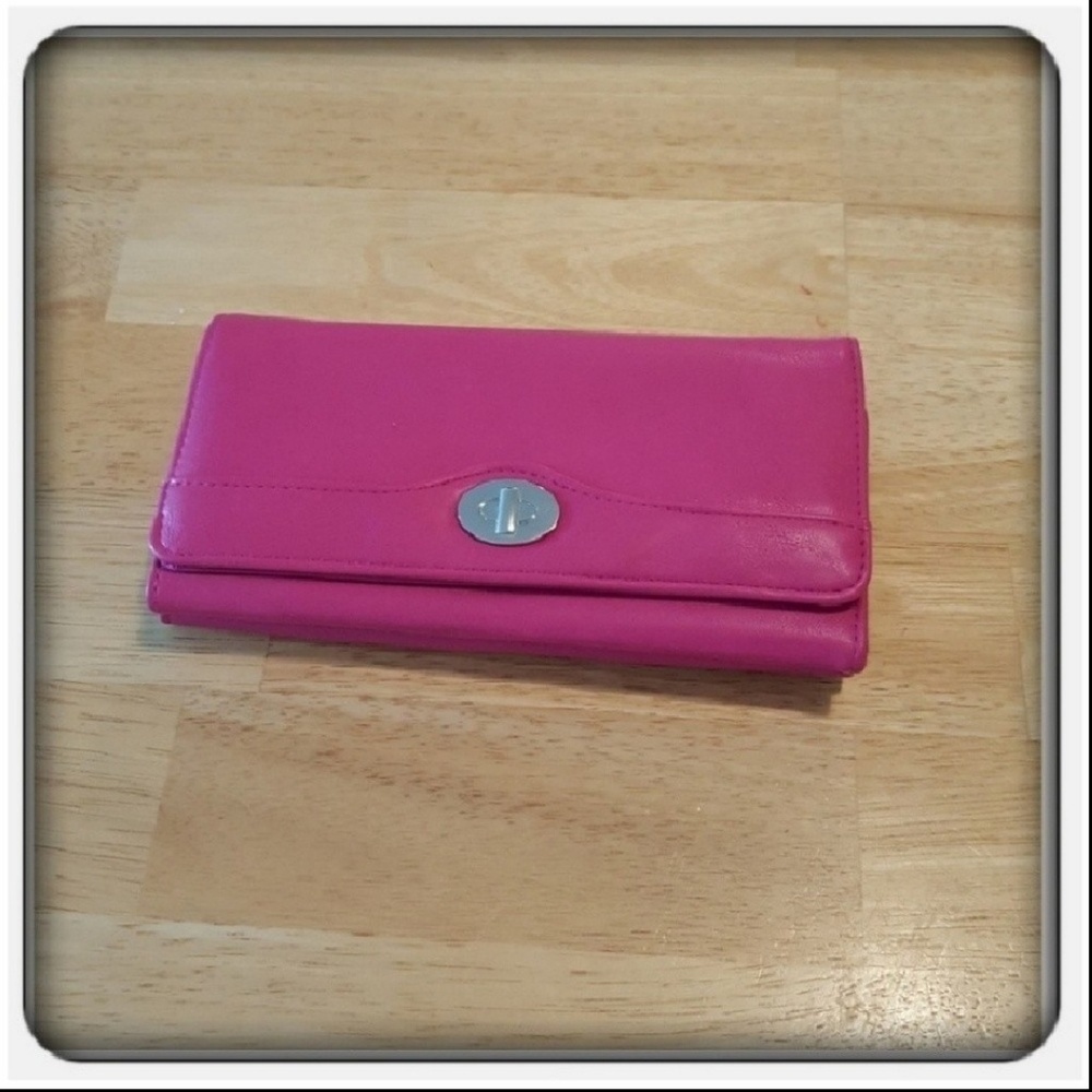 Woman's Pink Mundi Wallet